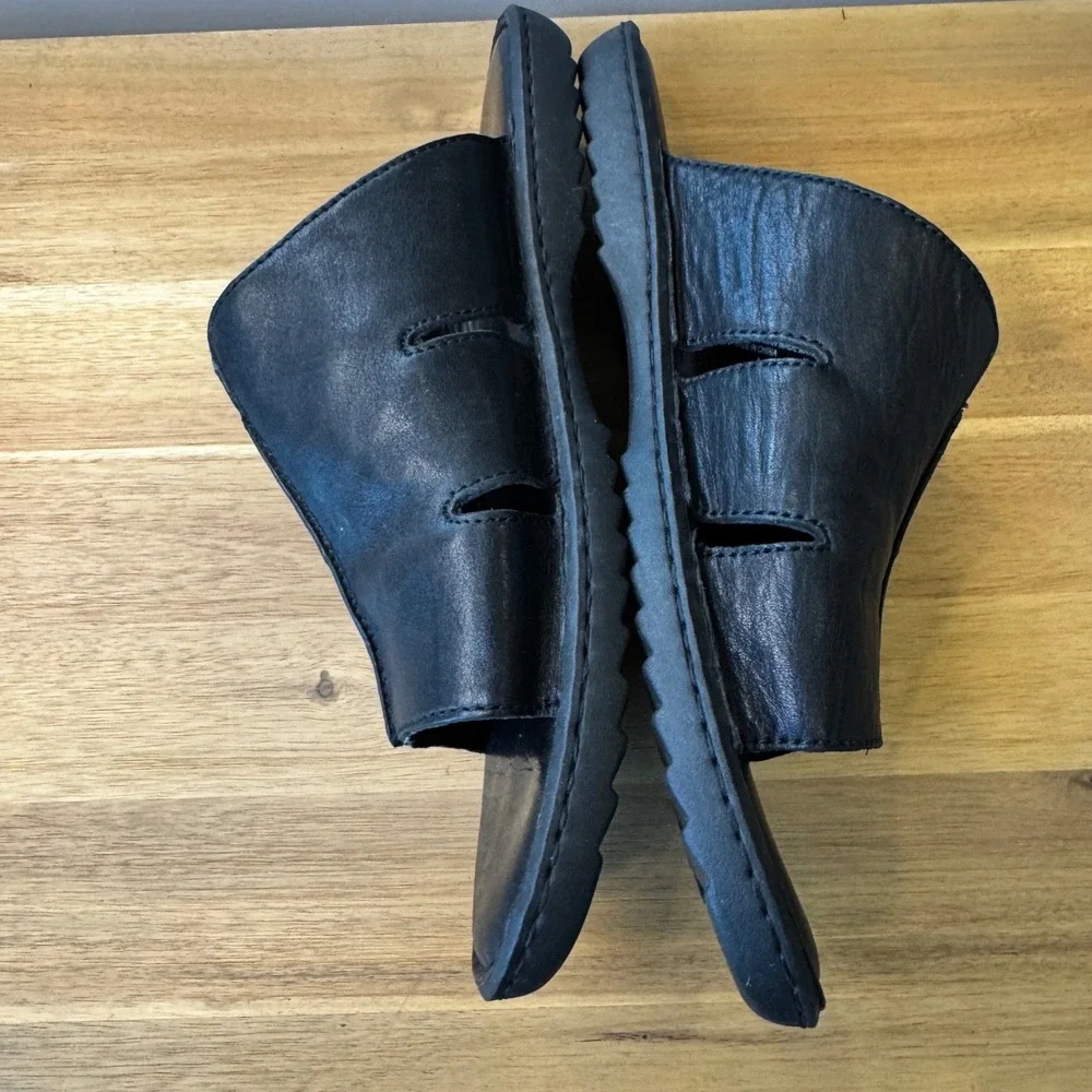 Born Crown Men 10 EU 44 Black Leather Slide Sandals Slip On Casual Resort Beach